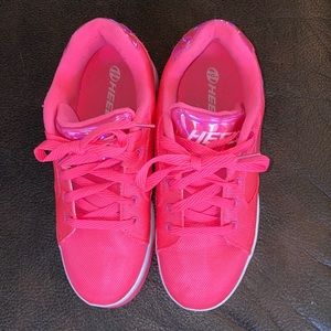 Heelys Wheeled Shoe SZ 7 Like NEW